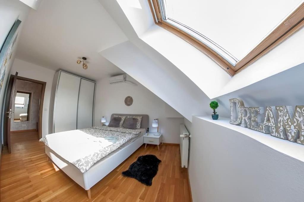 Bucharest Central C Apartment Buitenkant foto
